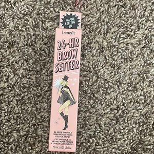 Benefit cosmetics 24 hour brow setter